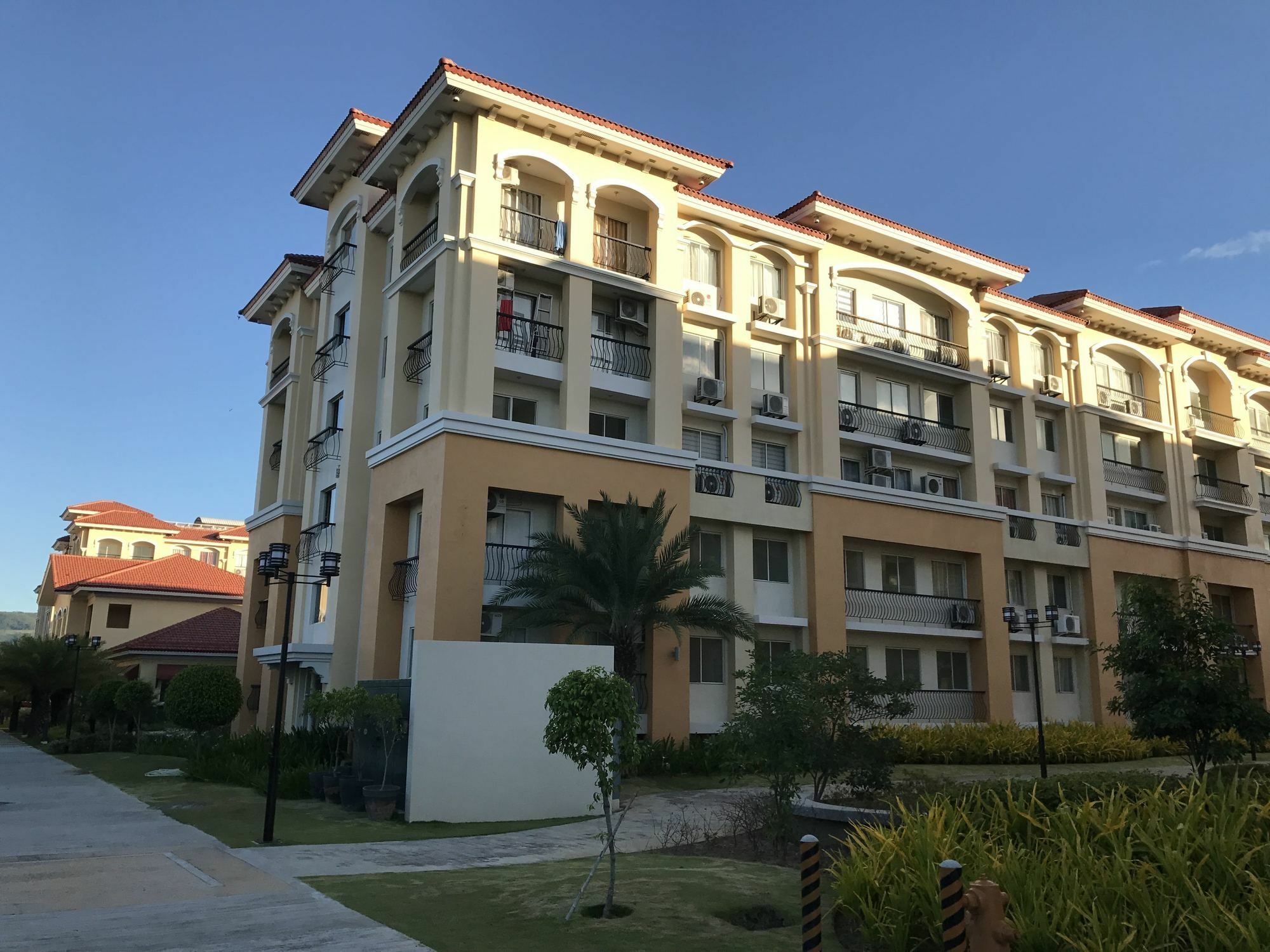San Remo Oasis Serviced Apartments Cebu ภายนอก รูปภาพ